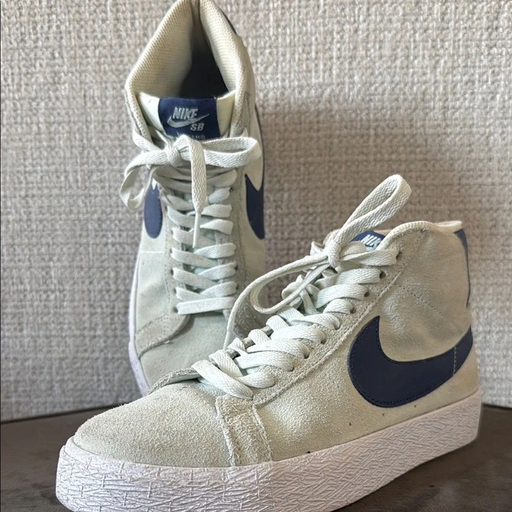 Nike high top